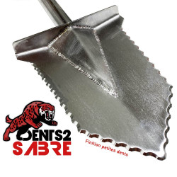 pelle dent de sabre